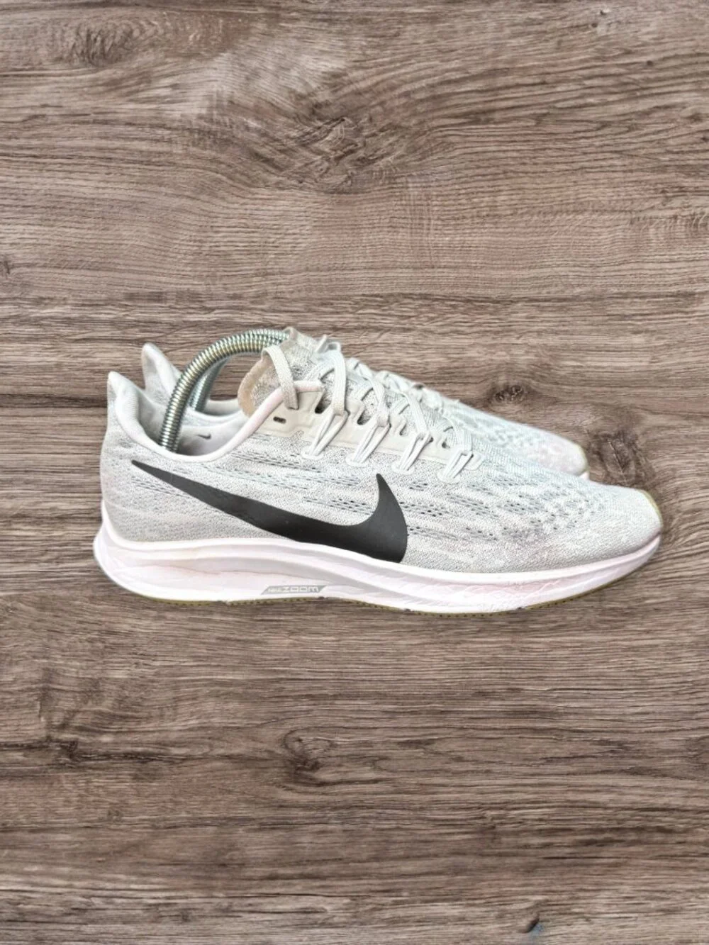 Nike Air Zoom Pegasus 35 Running Shoes Women’s 9 Gray Athletic Sneaker
